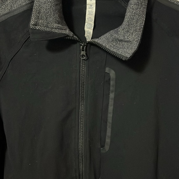 Lululemon Jacket CA35801 RN 106259 Size M - Picture 7 of 9